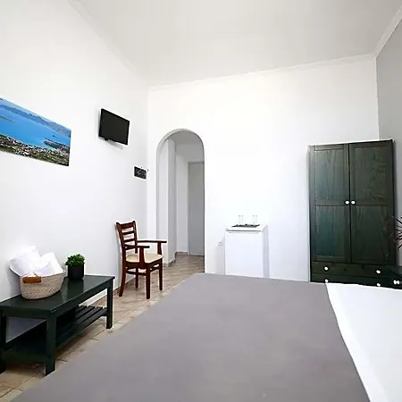 Angeliki Seaside 2*