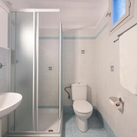 Angeliki Seaside Hotel 2*